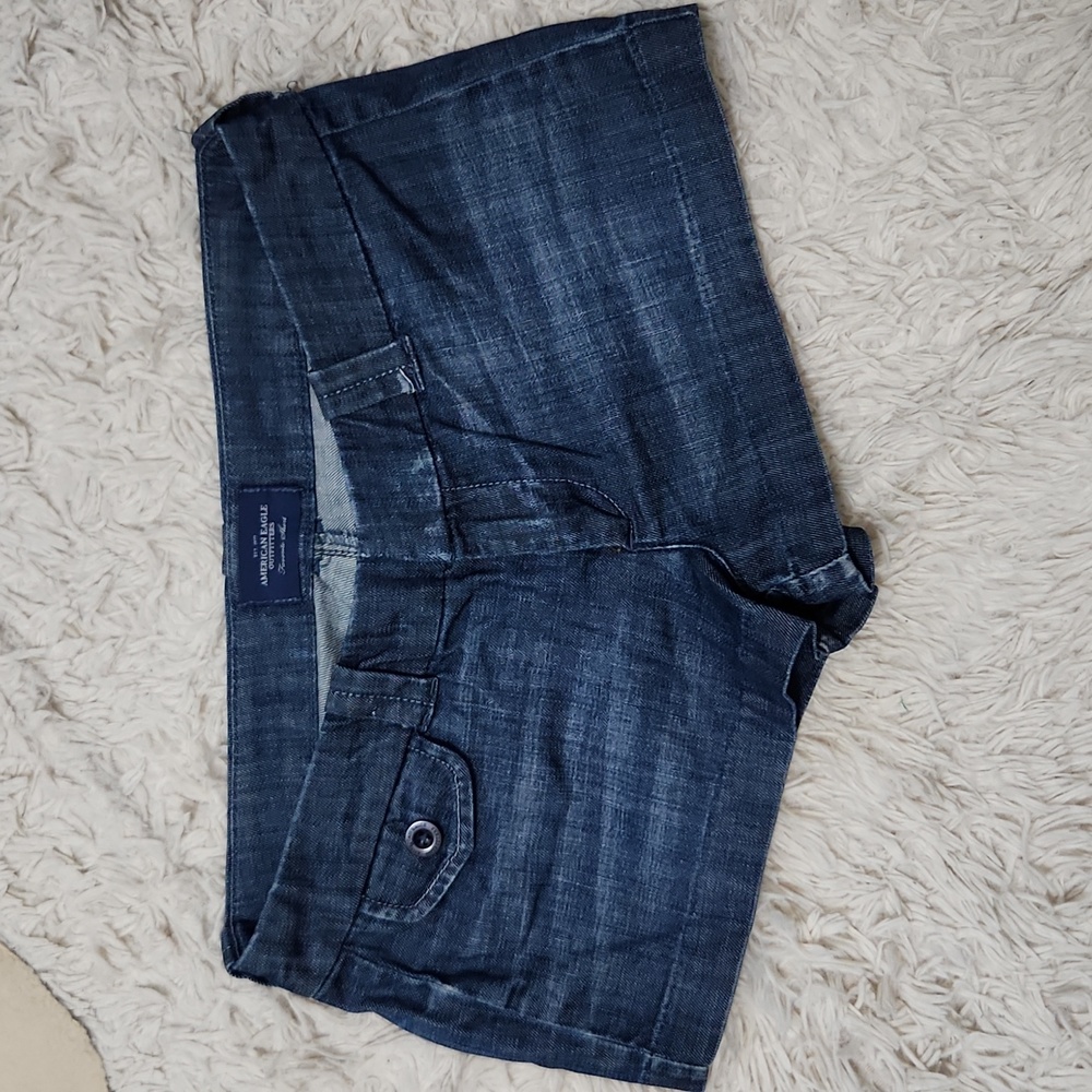 AEO Favorite Denim Short // Size 6